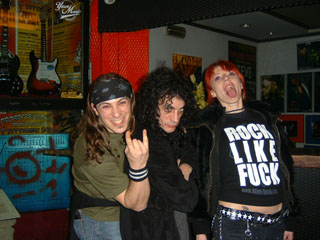 Rob, Adam Bomb, Betta